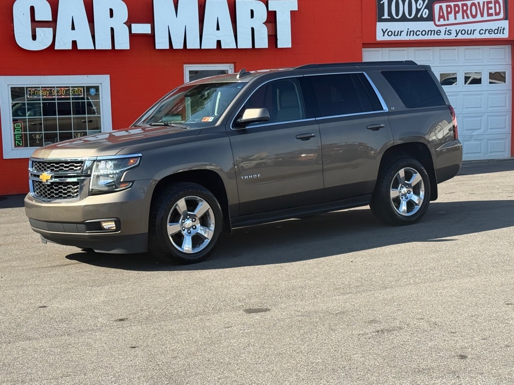 2016 Chevrolet Tahoe LT photo 2