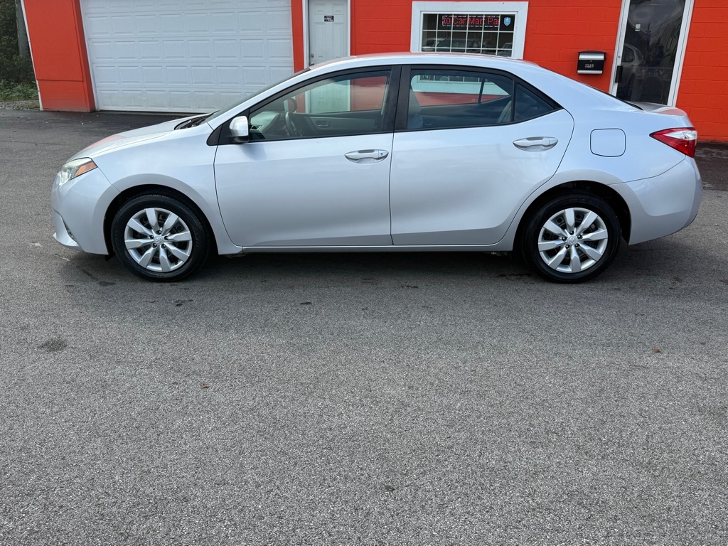 2016 Toyota Corolla L photo 3