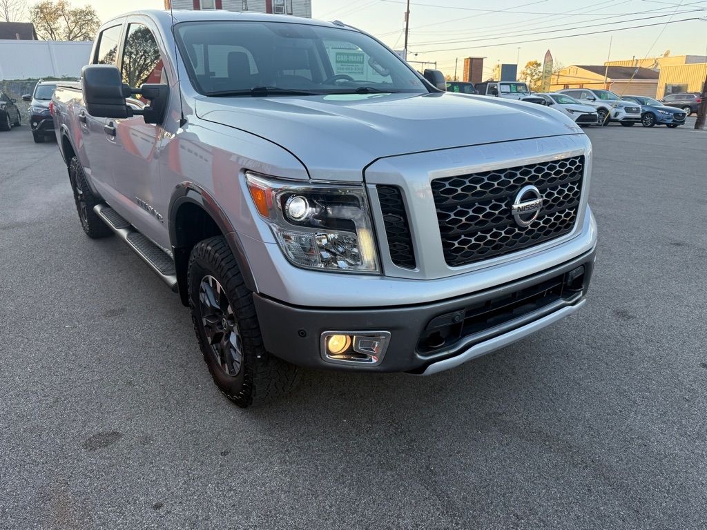 Nissan Titan SV 2018