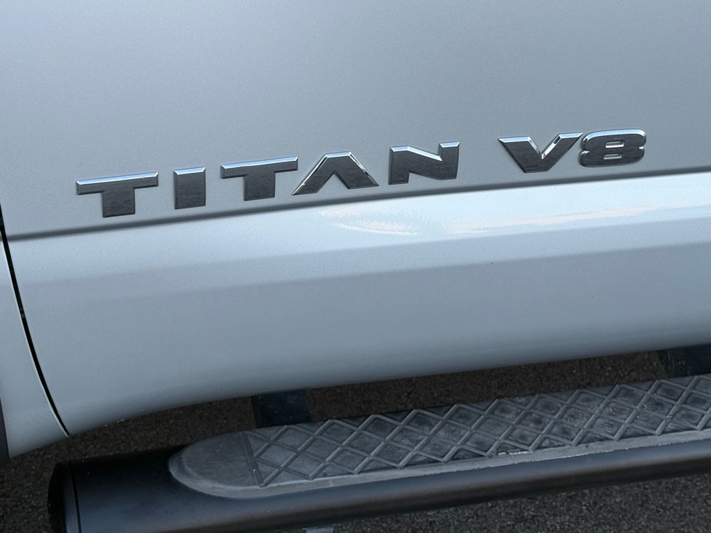 Nissan Titan SV 2018
