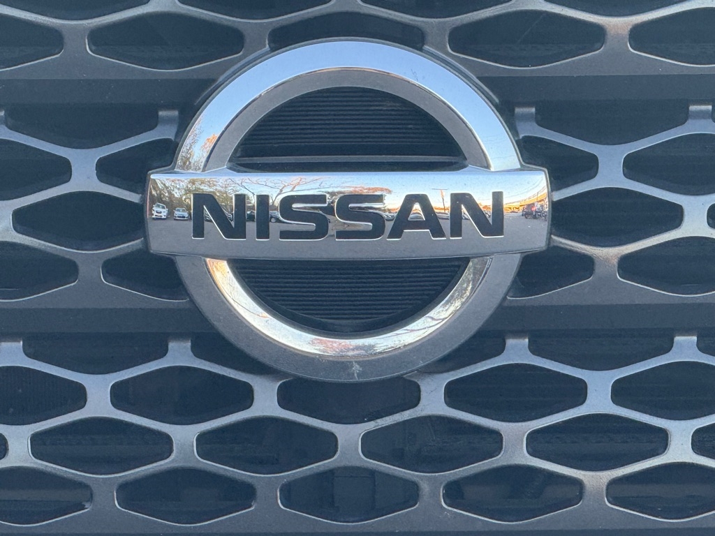 Nissan Titan SV 2018