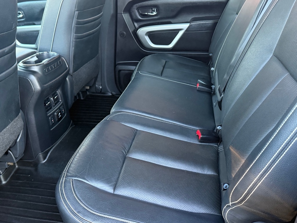 Nissan Titan SV 2018