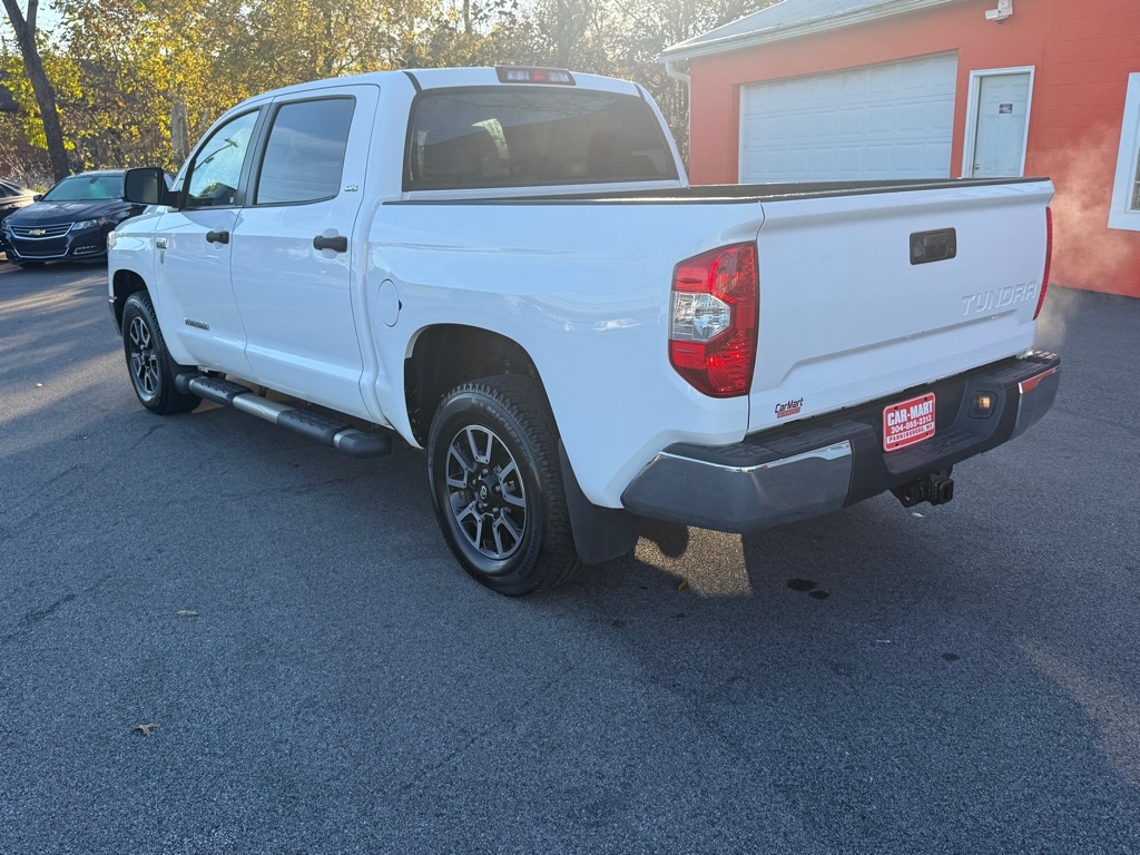 Toyota Tundra  2015