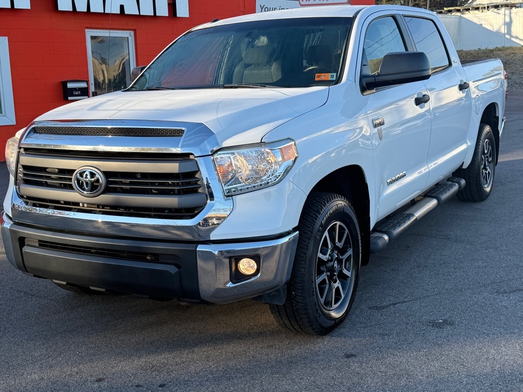 Toyota Tundra  2015