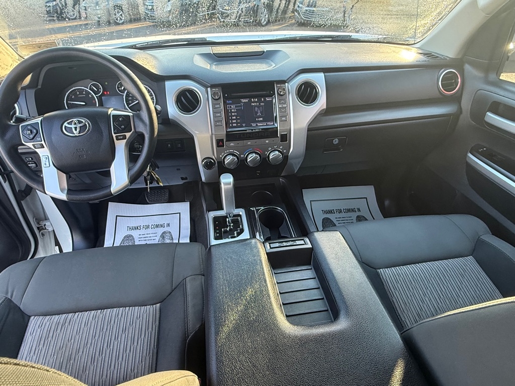Toyota Tundra  2015