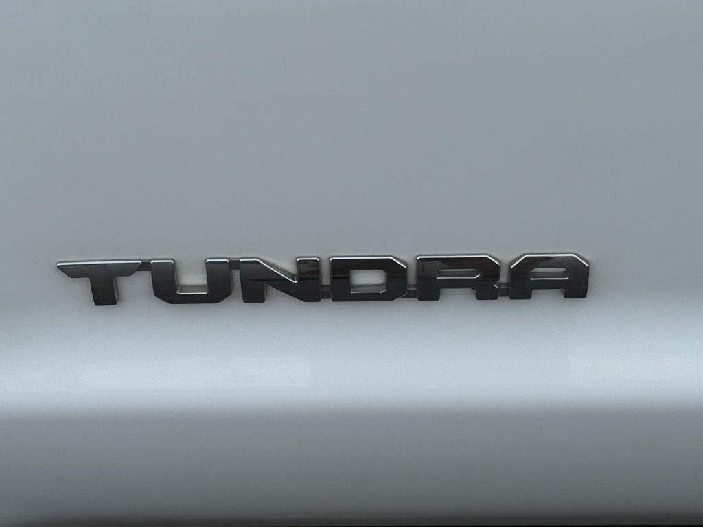 Toyota Tundra  2018