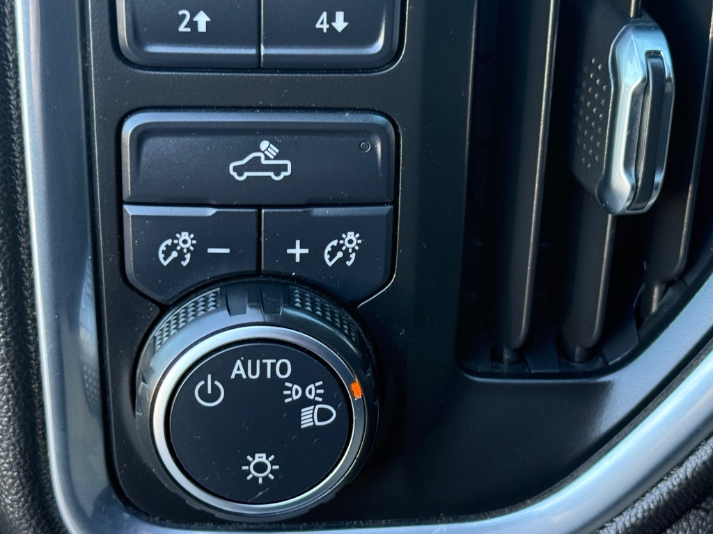 Chevrolet Silverado 1500  2020