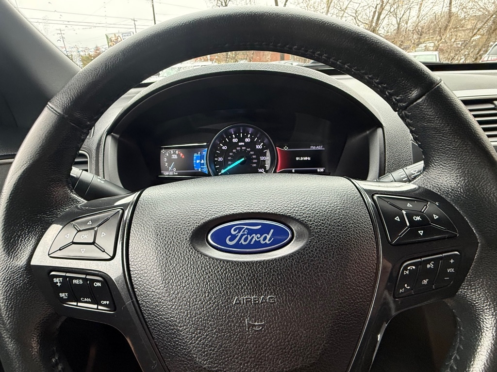 Ford Explorer XLT 2019