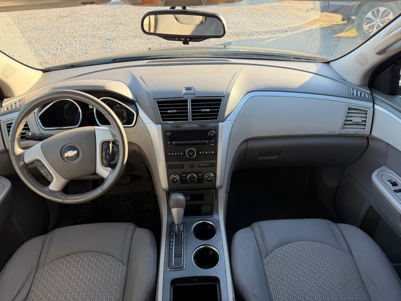 Chevrolet Traverse LS FWD w/PDC 2012