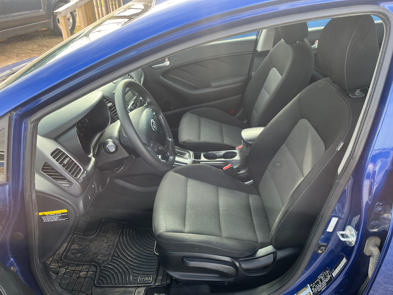 Kia Forte LX 6A 2017