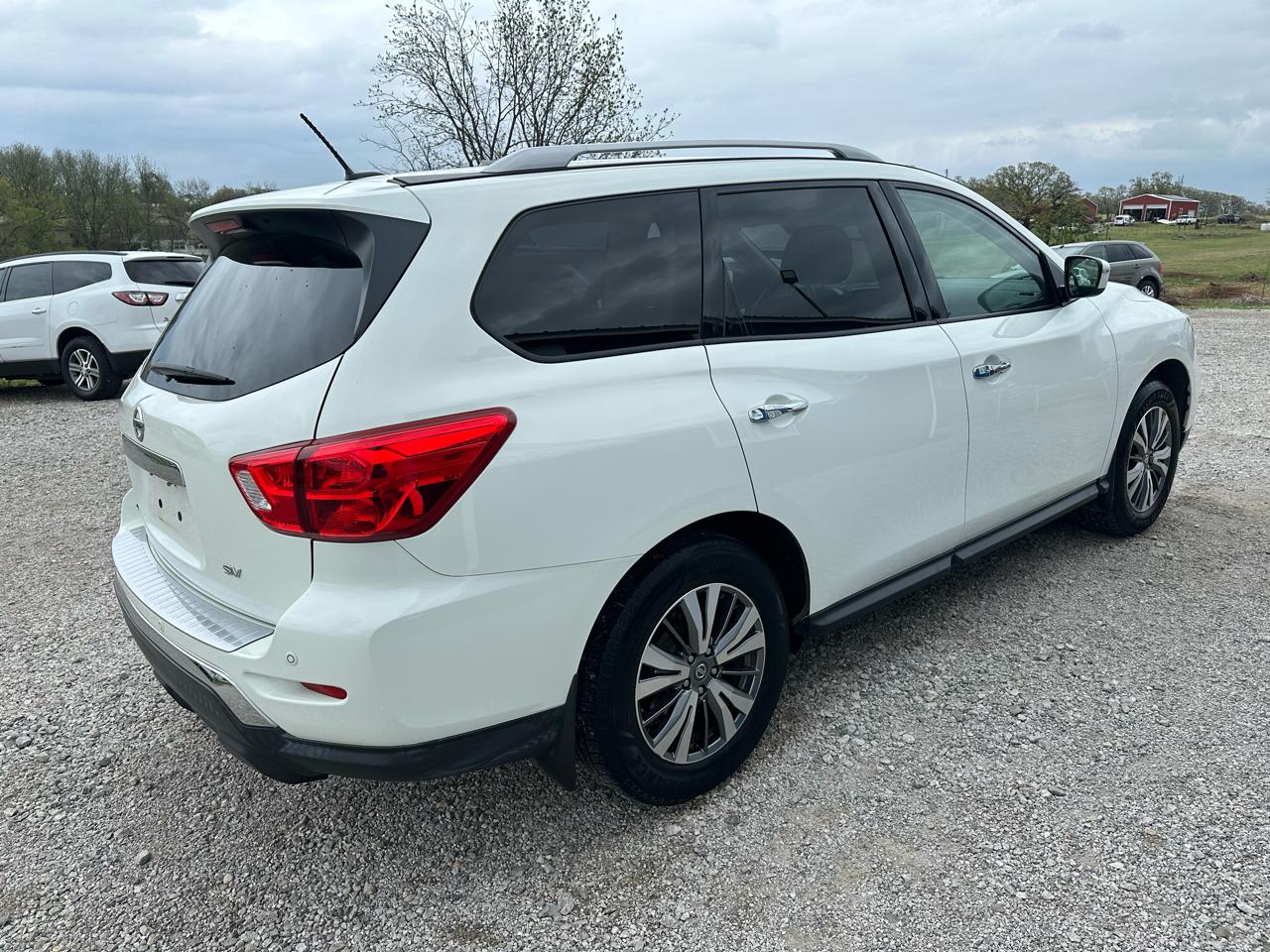Nissan Pathfinder S 2WD 2018