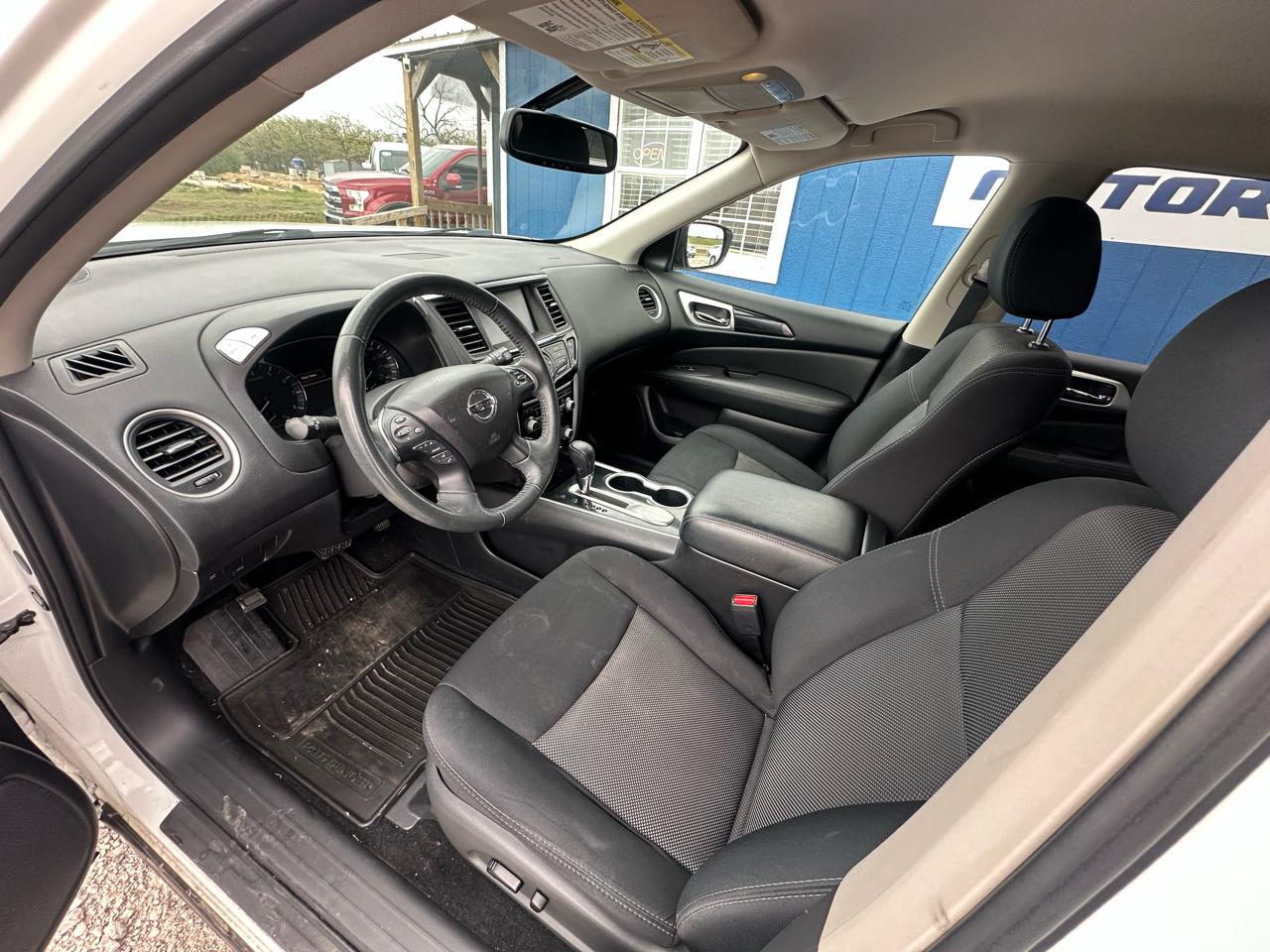 Nissan Pathfinder S 2WD 2018