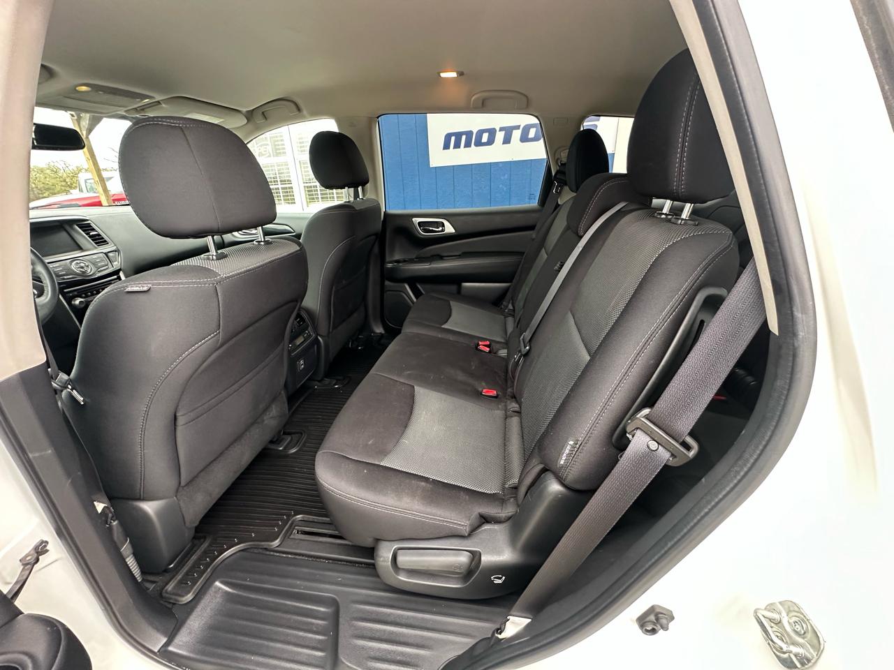 Nissan Pathfinder S 2WD 2018