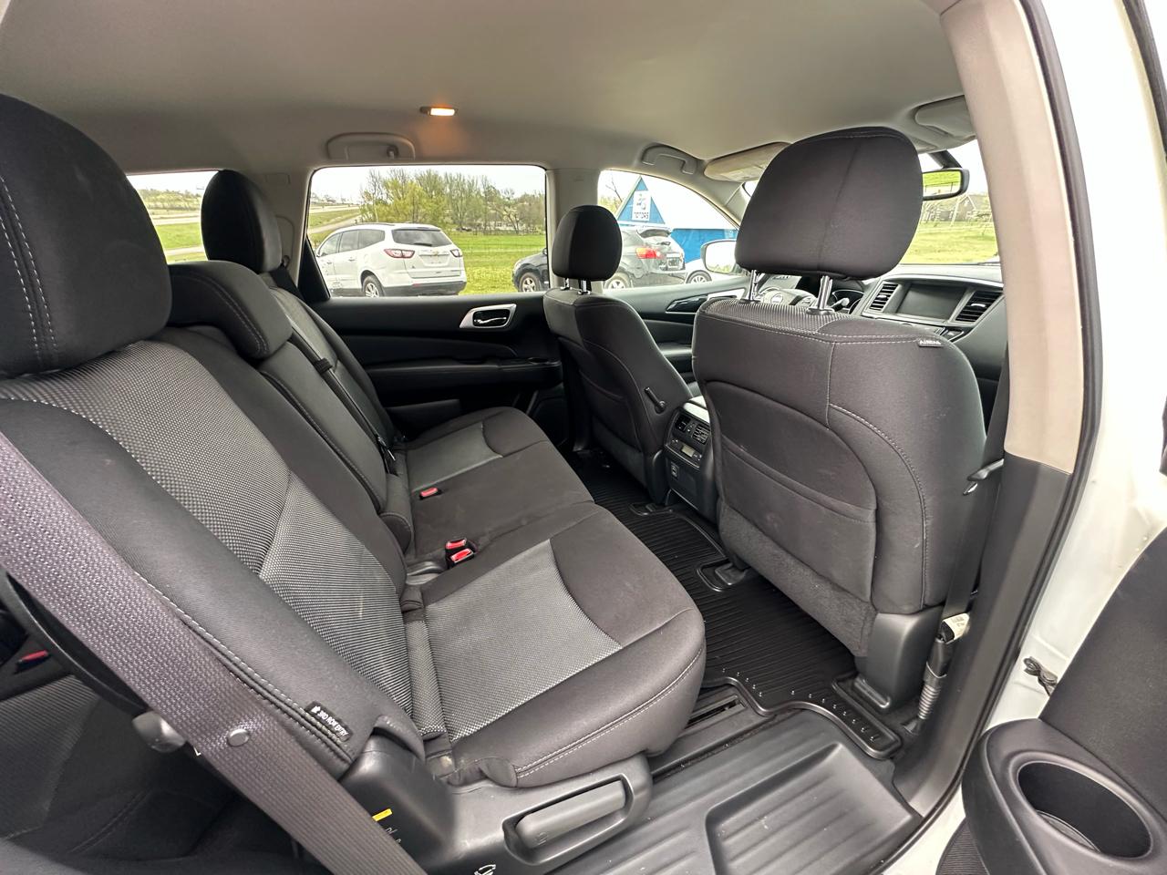 Nissan Pathfinder S 2WD 2018