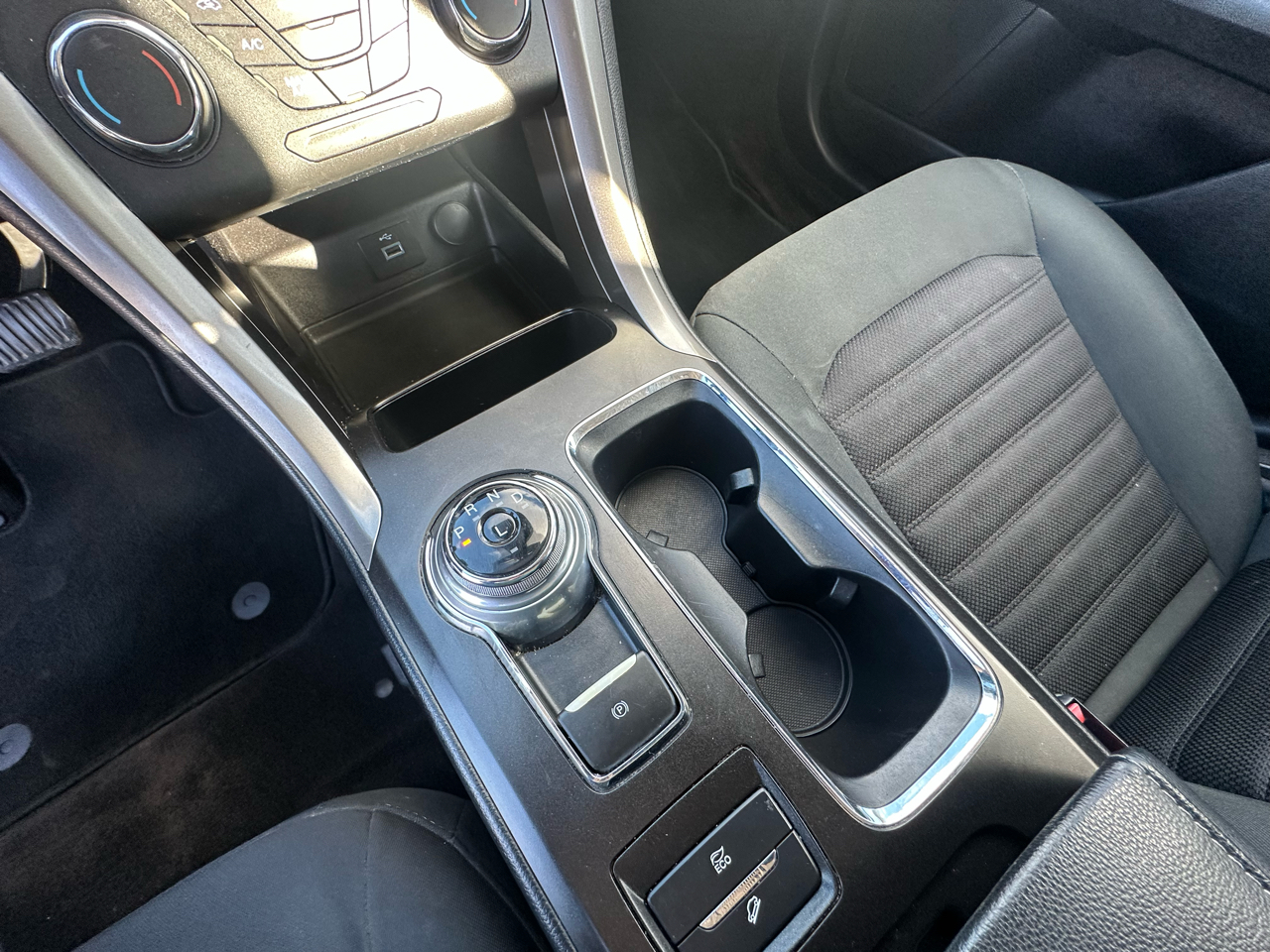 Ford Fusion Hybrid SE 2018