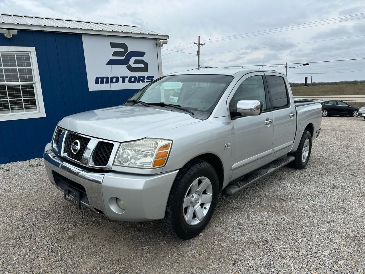 2004 Nissan Titan XE Crew Cab 2WD