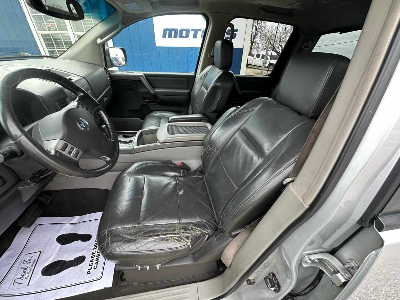 Nissan Titan XE Crew Cab 2WD 2004