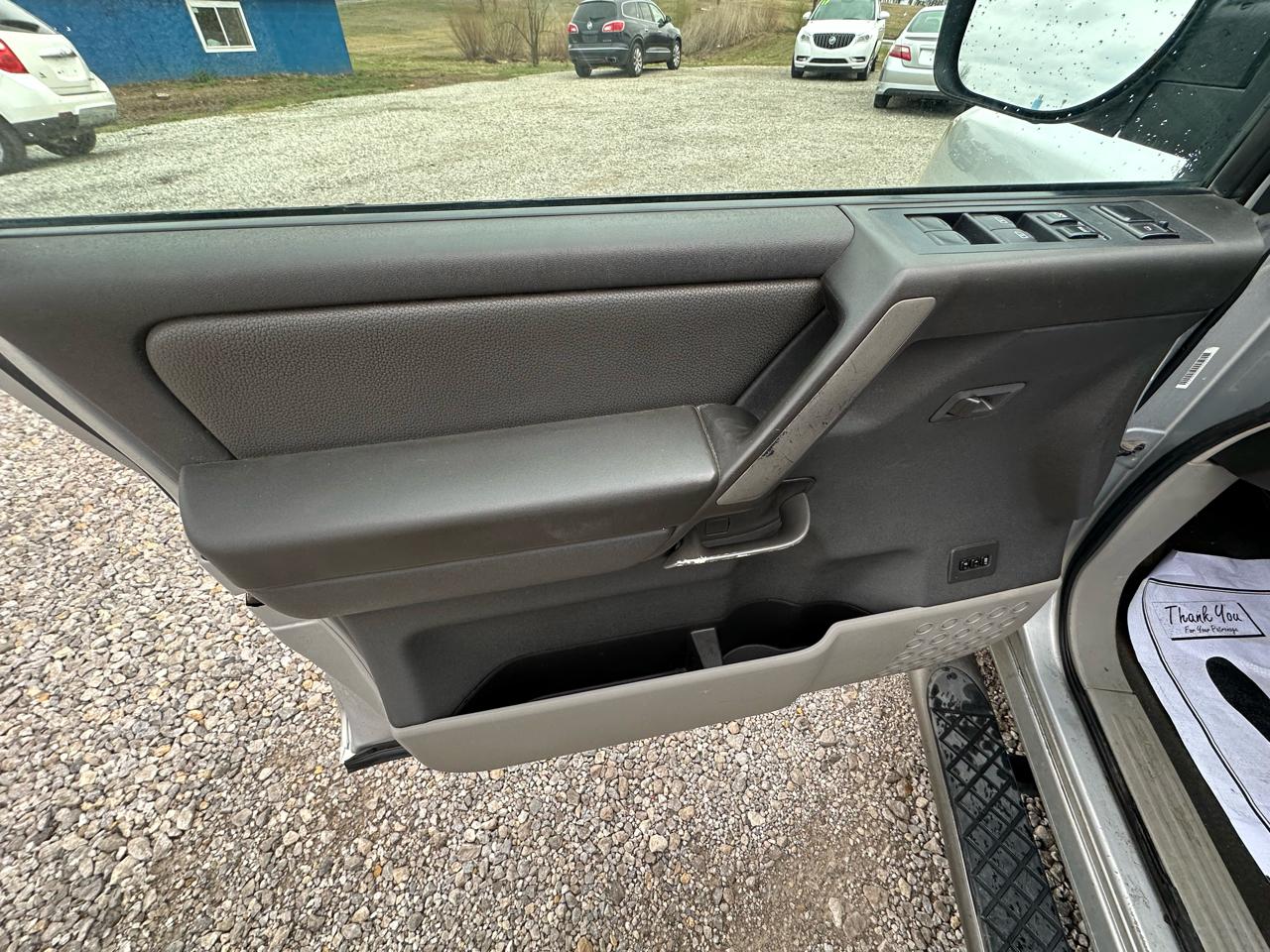 Nissan Titan XE Crew Cab 2WD 2004