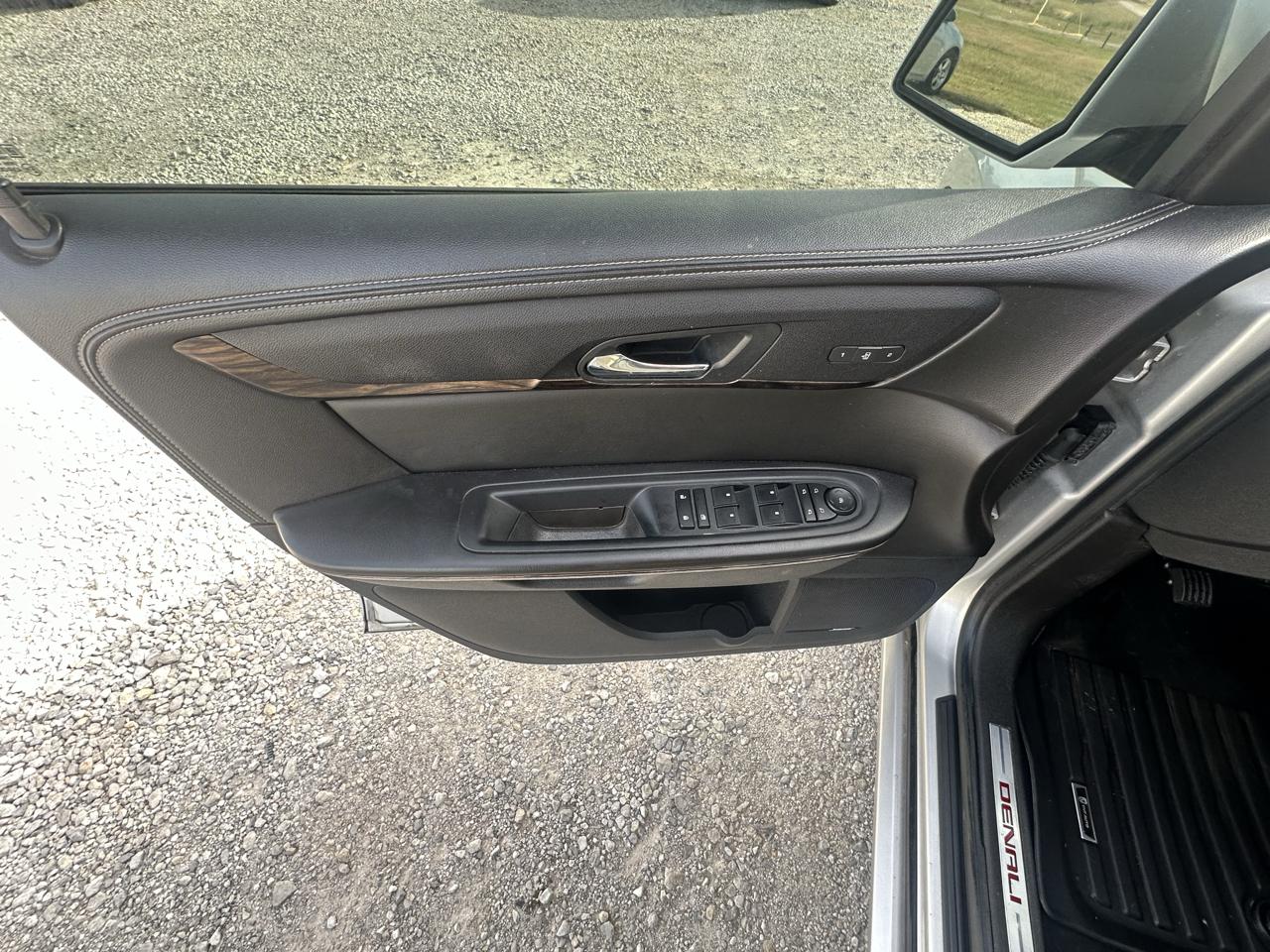 GMC Acadia Denali AWD 2015