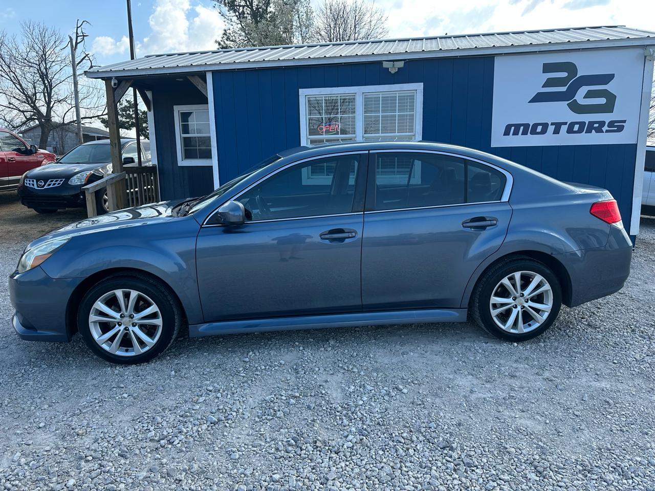 Subaru Legacy 2.5i Premium 2013