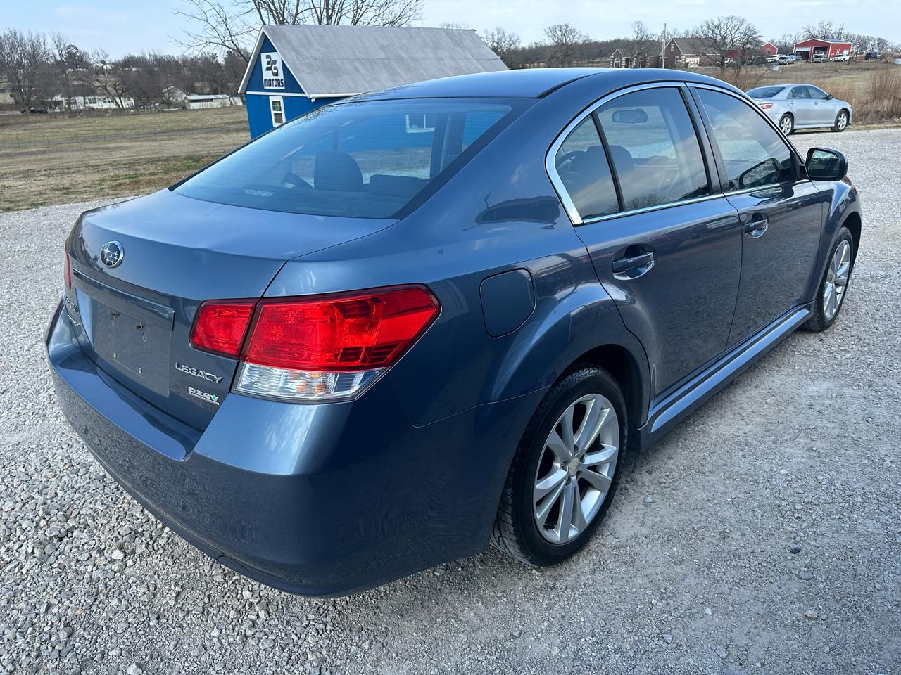 Subaru Legacy 2.5i Premium 2013