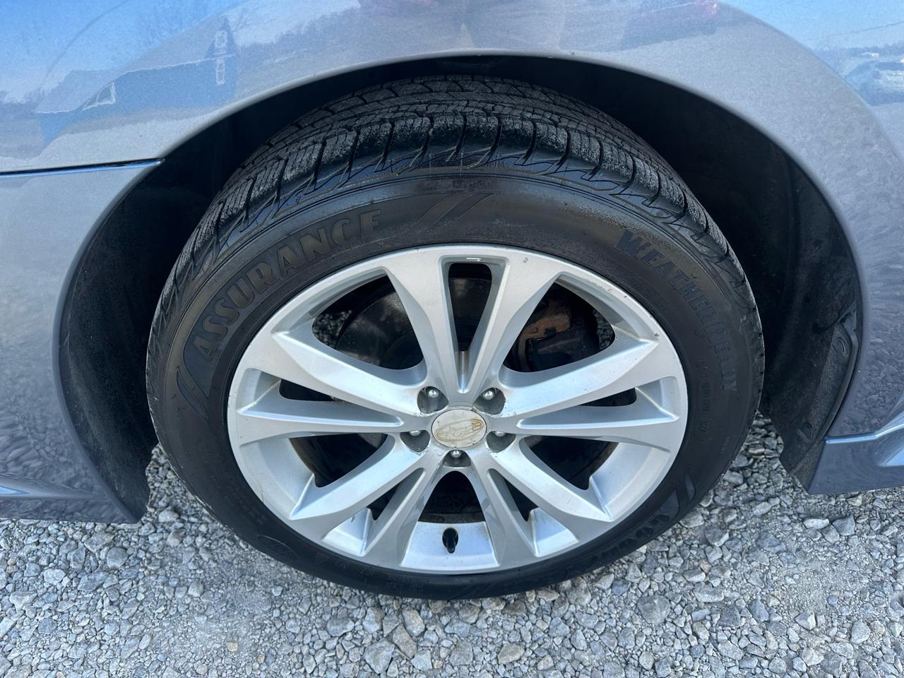 Subaru Legacy 2.5i Premium 2013