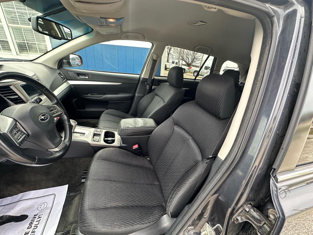 Subaru Outback 2.5i Premium 2012