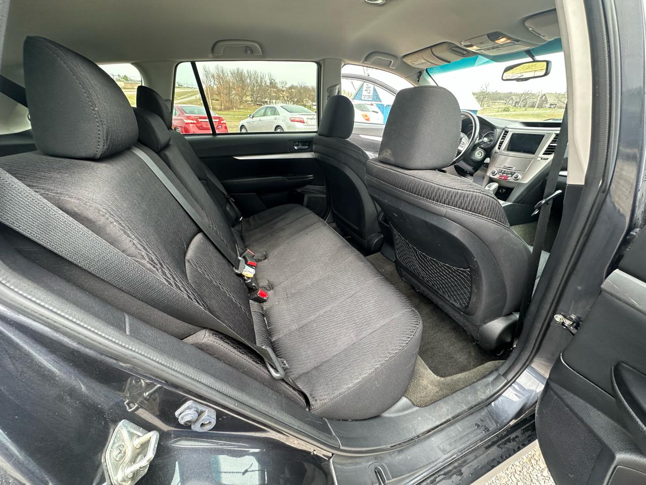 Subaru Outback 2.5i Premium 2012