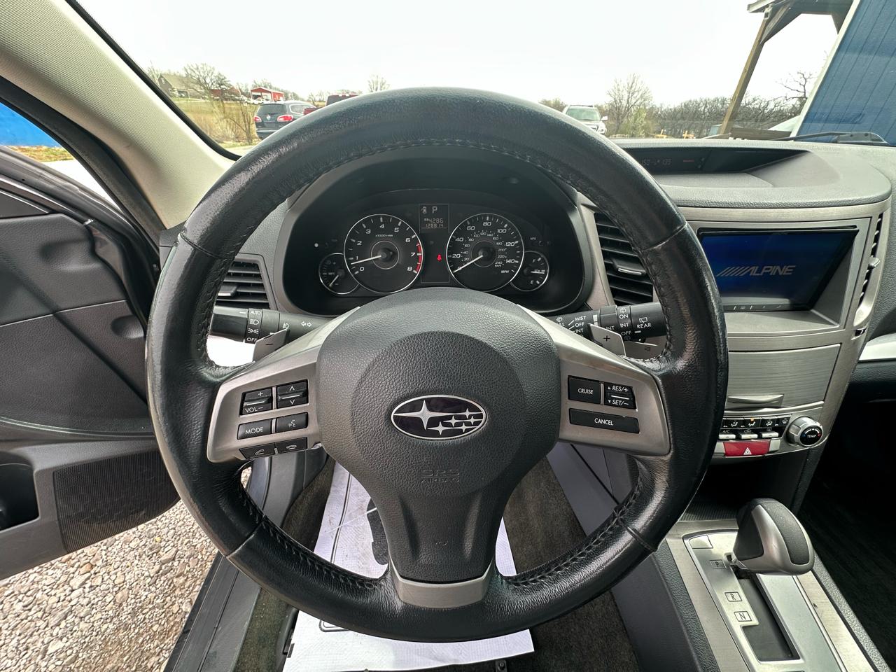 Subaru Outback 2.5i Premium 2012