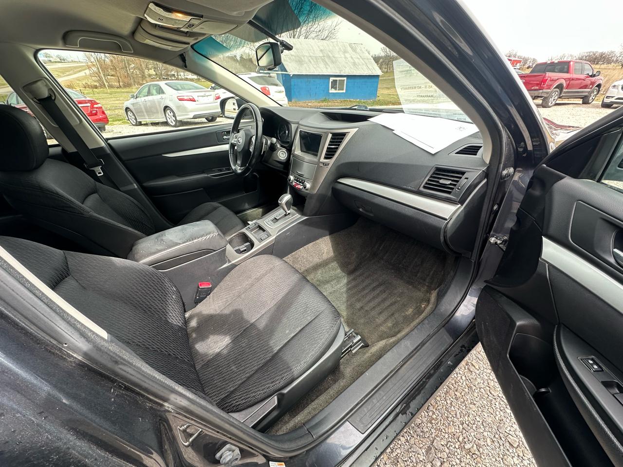 Subaru Outback 2.5i Premium 2012