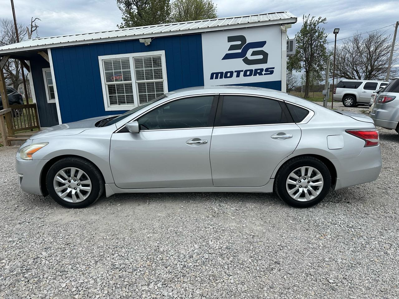 Nissan Altima 2.5 SV 2015