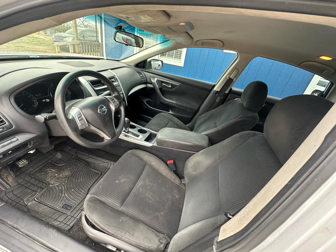 Nissan Altima 2.5 SV 2015