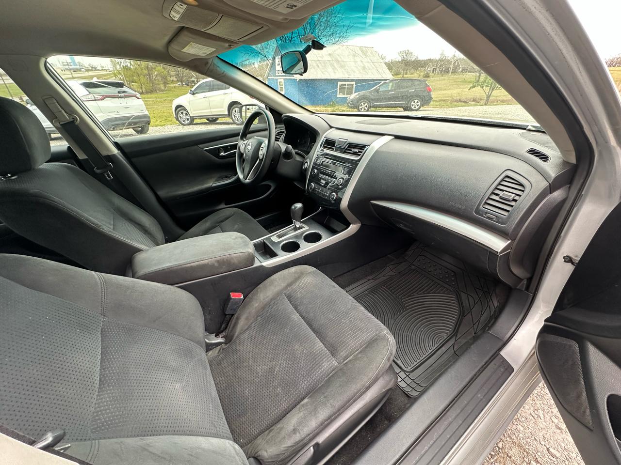 Nissan Altima 2.5 SV 2015