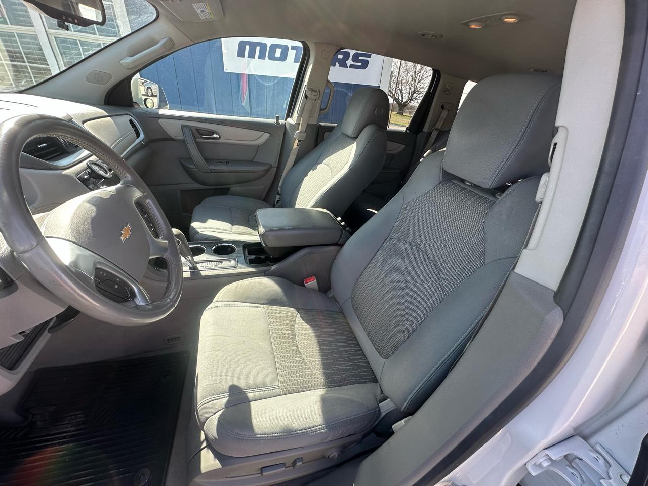 Chevrolet Traverse 1LT FWD 2015