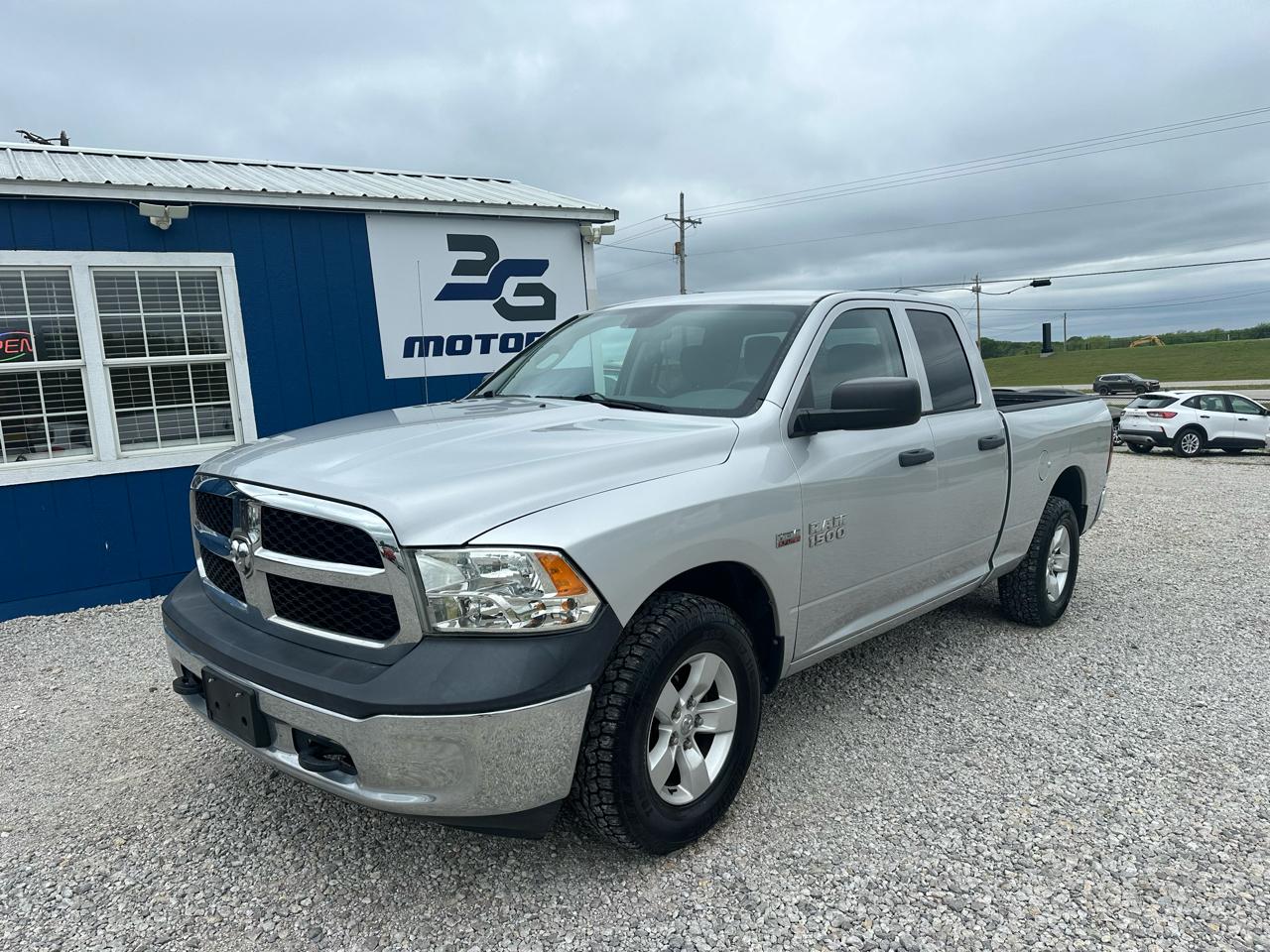 RAM 1500 Tradesman Quad Cab 4WD 2014
