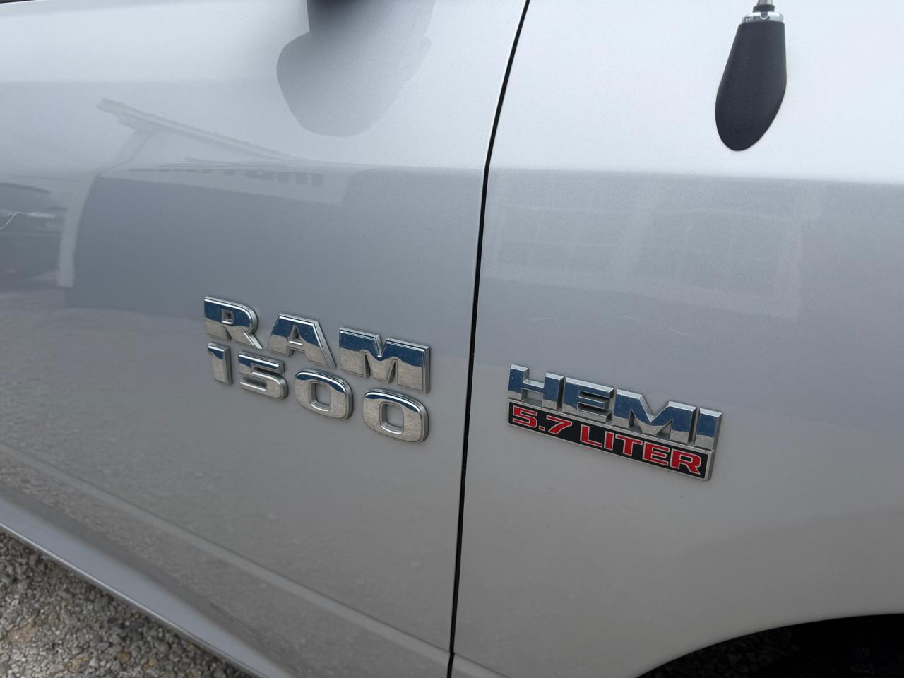 RAM 1500 Tradesman Quad Cab 4WD 2014