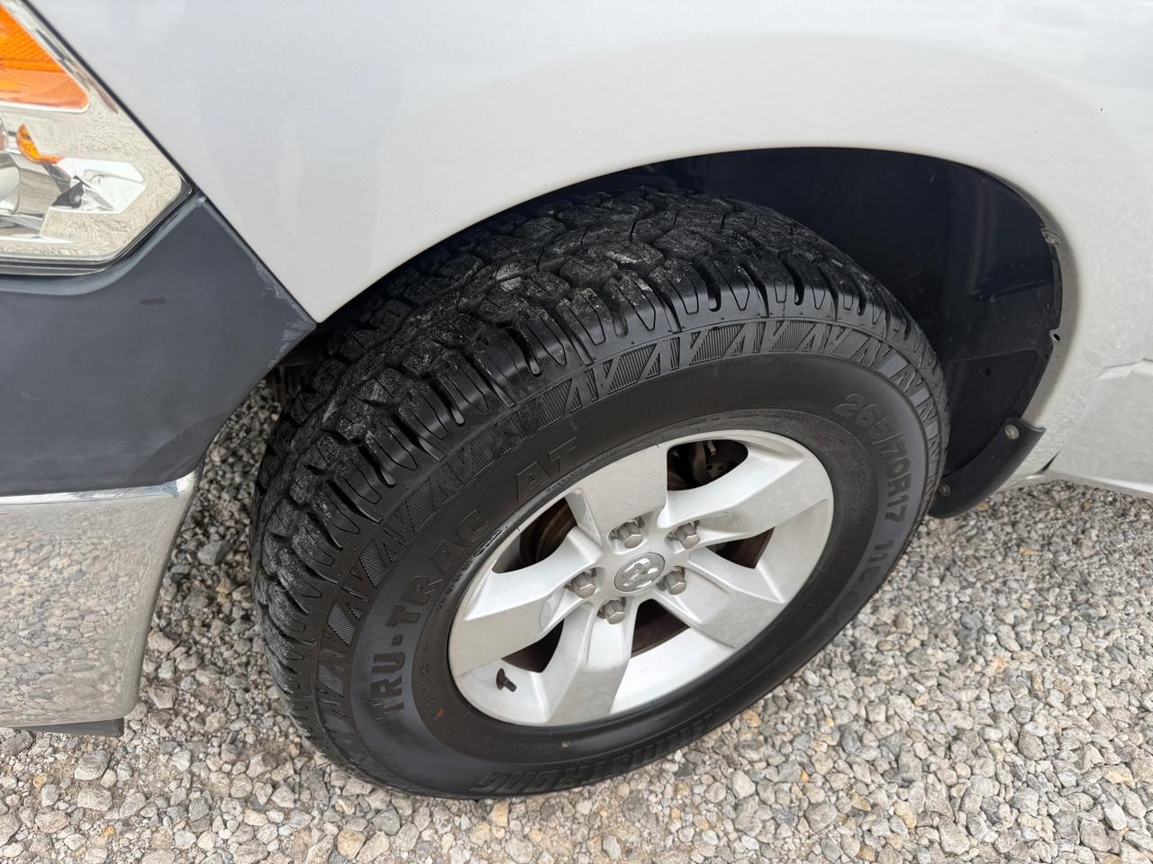 RAM 1500 Tradesman Quad Cab 4WD 2014