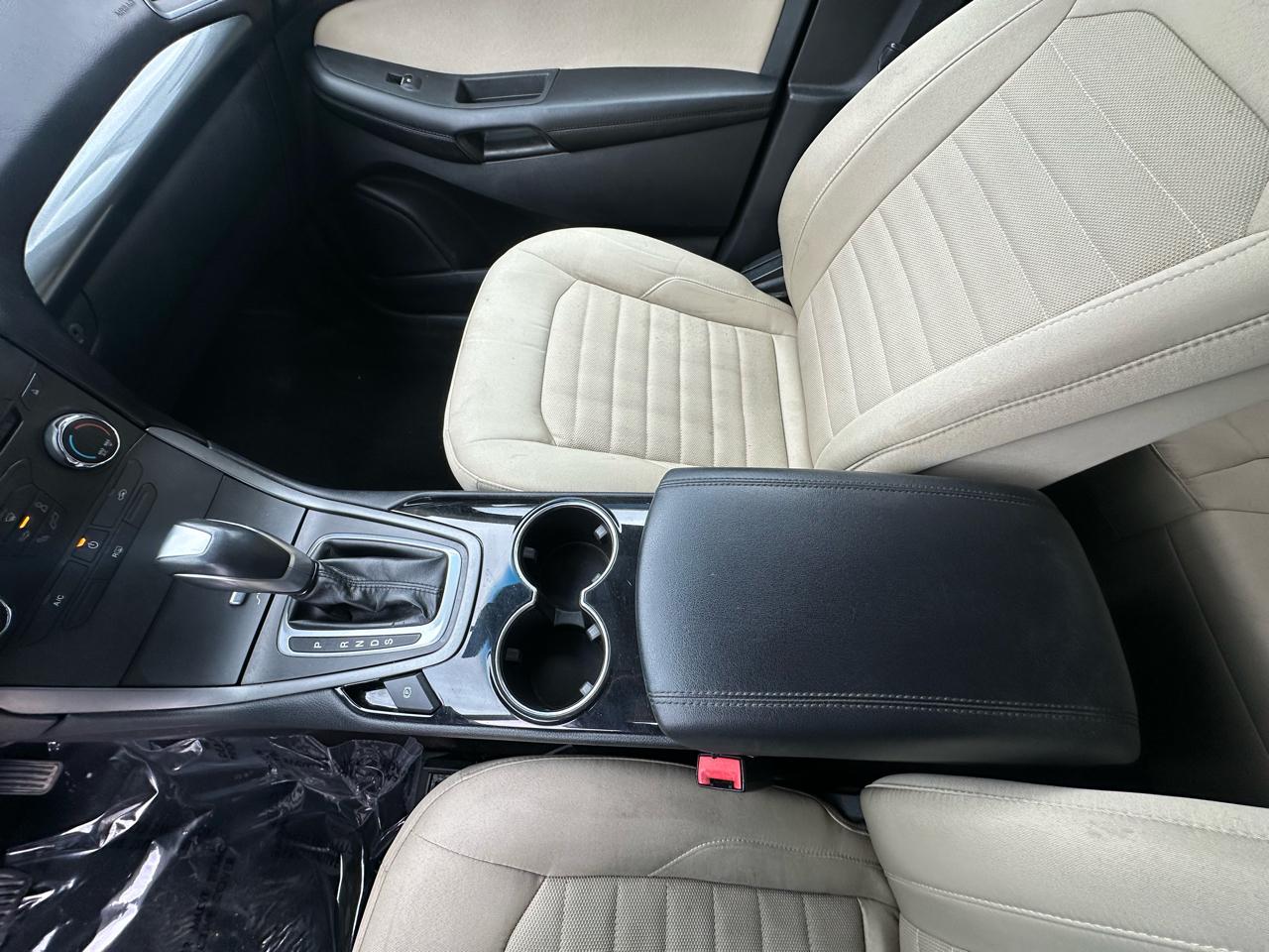 Ford Edge SE FWD 2015