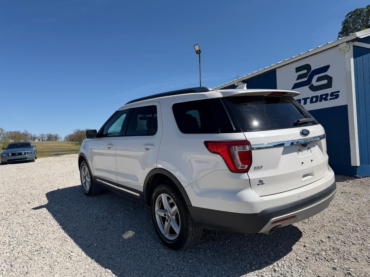 Ford Explorer XLT 4WD 2017