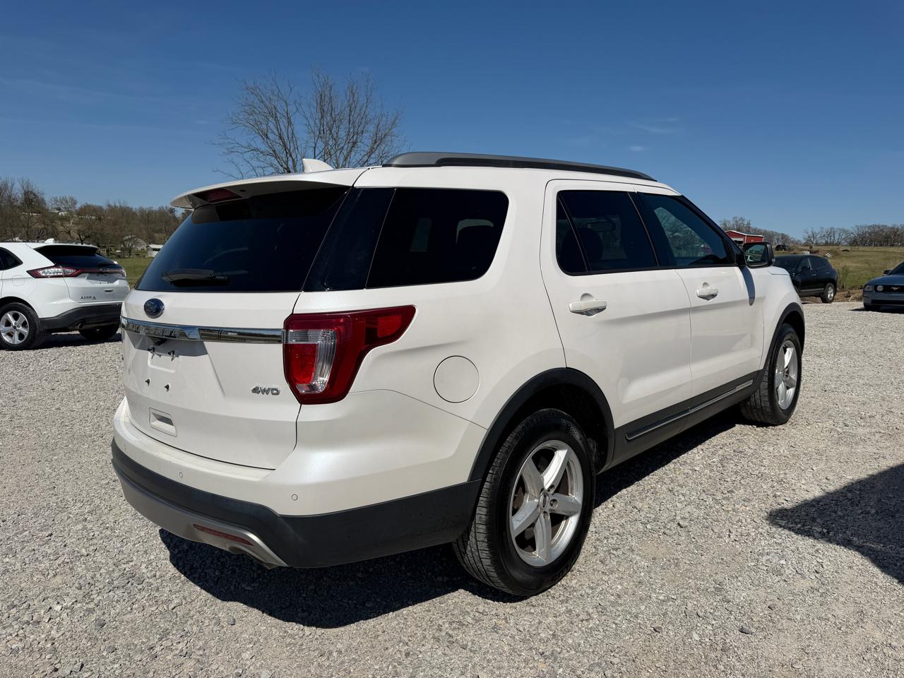 Ford Explorer XLT 4WD 2017
