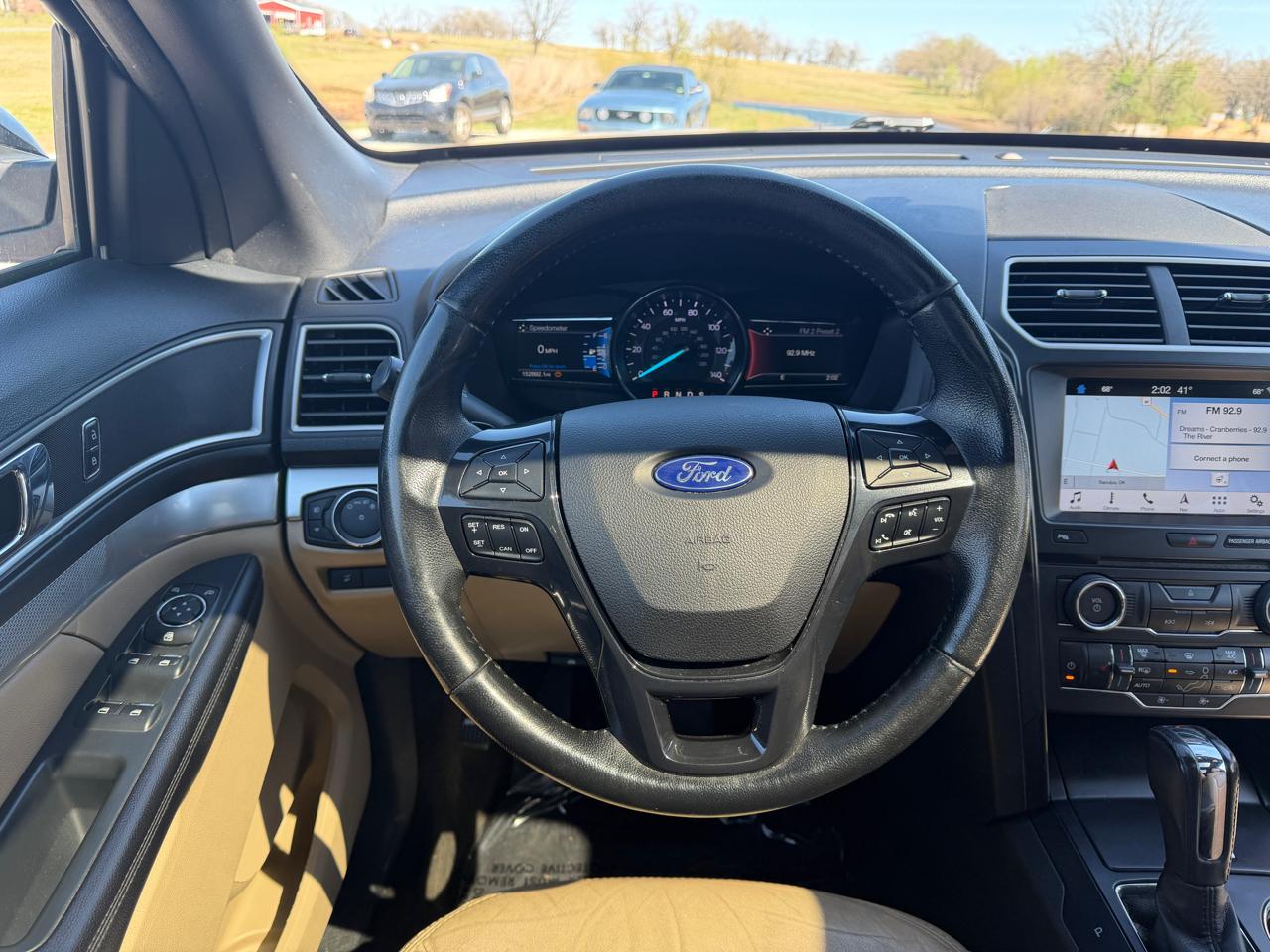 Ford Explorer XLT 4WD 2017