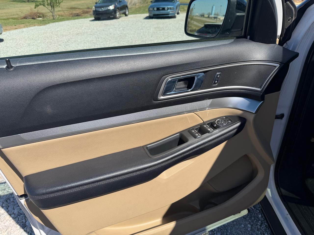 Ford Explorer XLT 4WD 2017