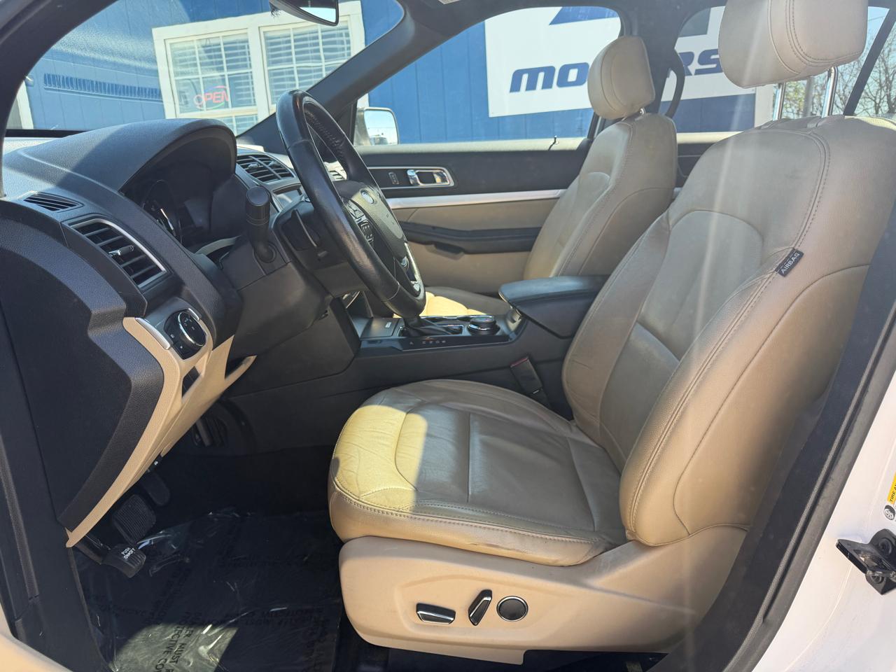 Ford Explorer XLT 4WD 2017