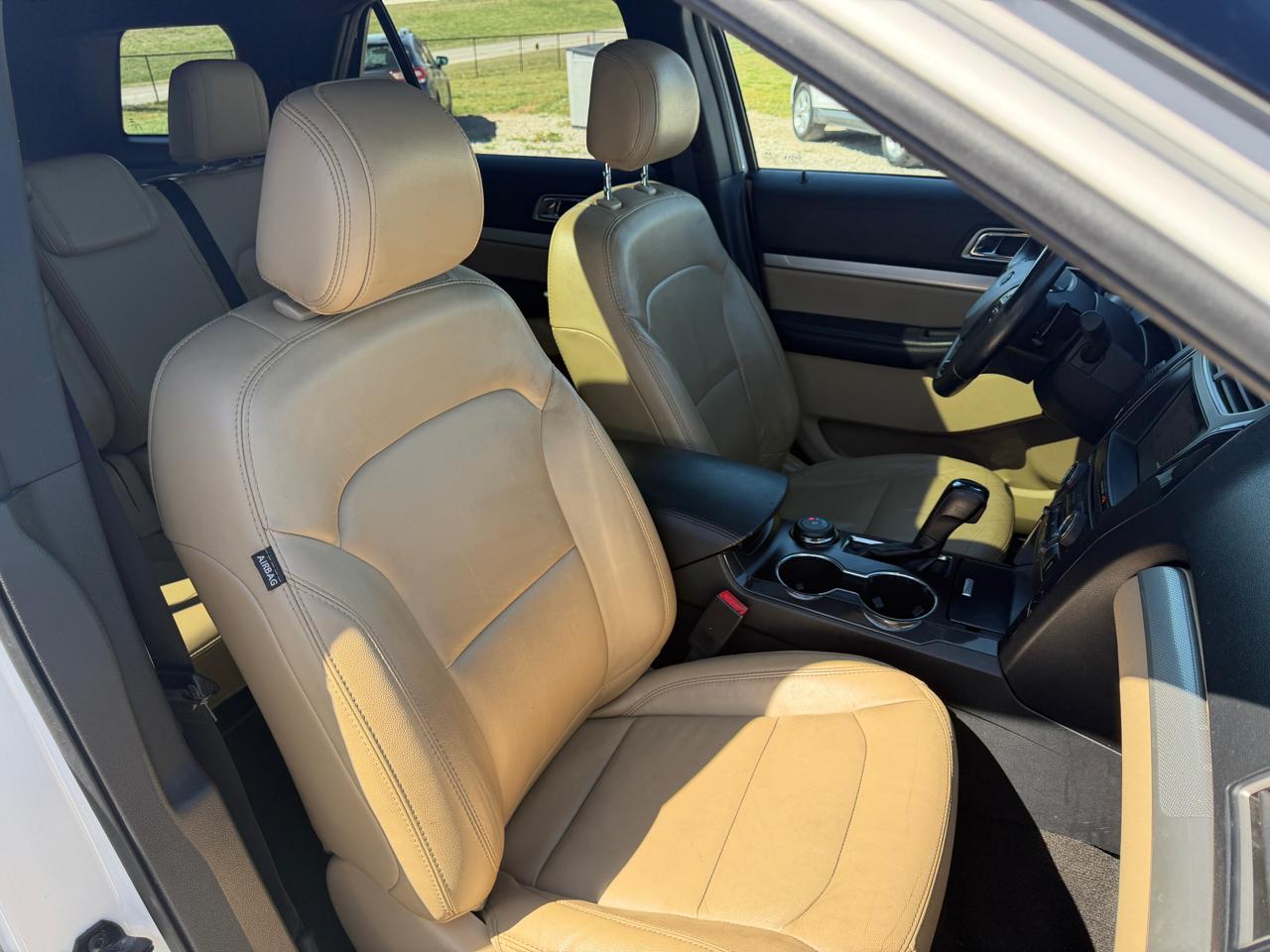 Ford Explorer XLT 4WD 2017