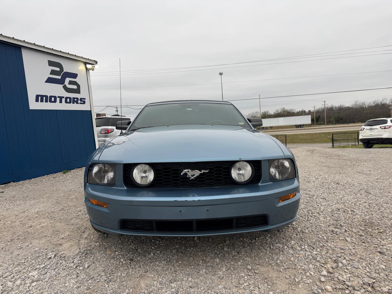 Ford Mustang GT Deluxe Convertible 2006
