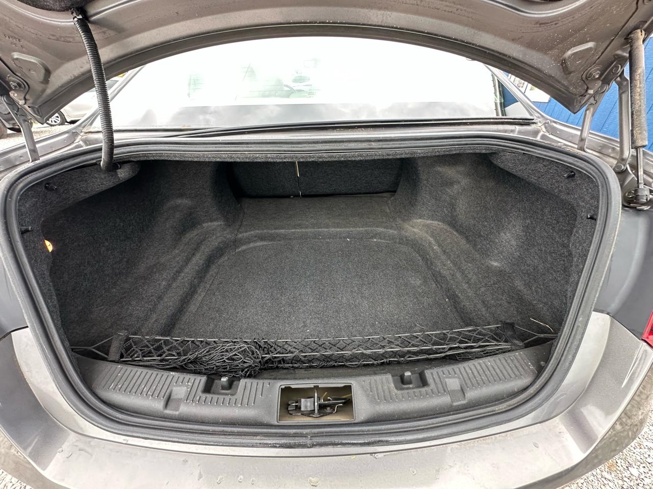 Ford Taurus Limited FWD 2013