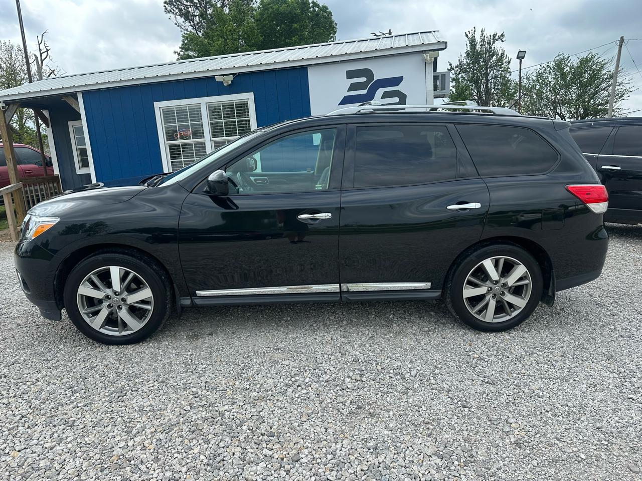 Nissan Pathfinder 2WD 4dr Platinum 2016