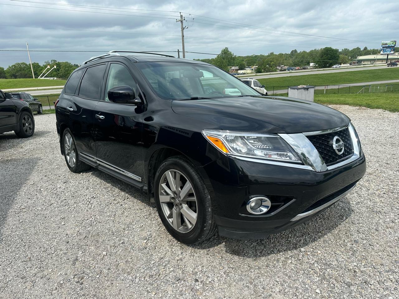 Nissan Pathfinder 2WD 4dr Platinum 2016