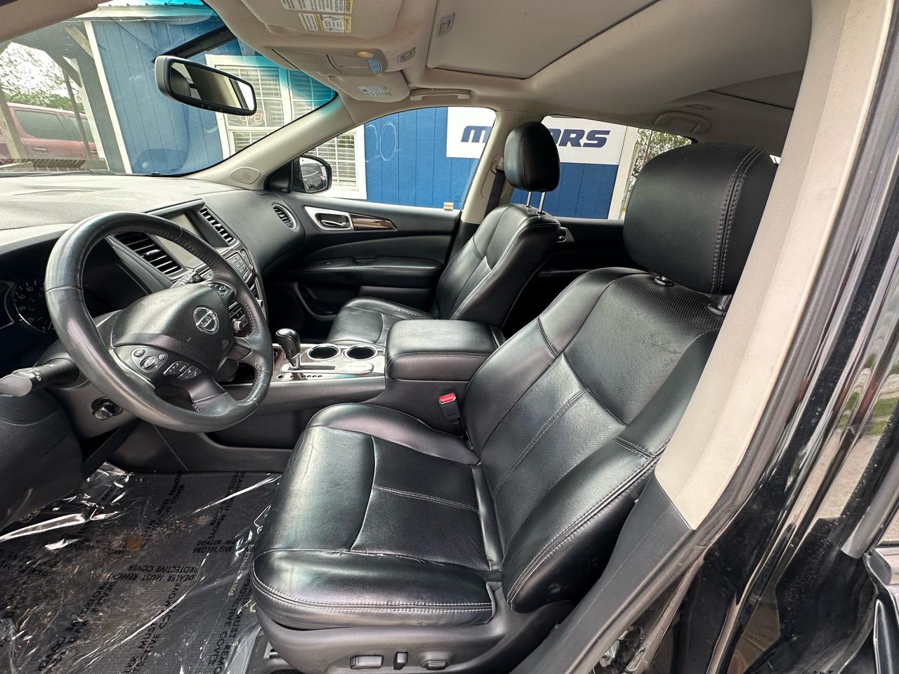 Nissan Pathfinder 2WD 4dr Platinum 2016