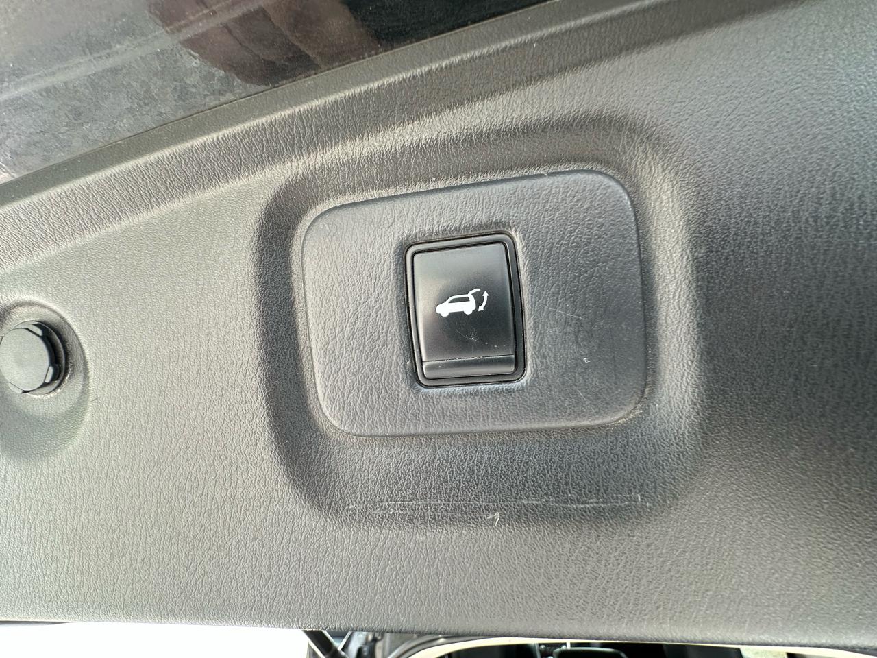 Nissan Pathfinder 2WD 4dr Platinum 2016